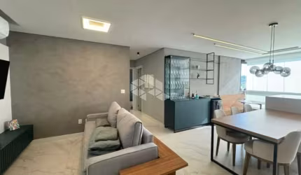 Apartamento de 2 dormitórios com suíte em Kobrasol, São José-SC