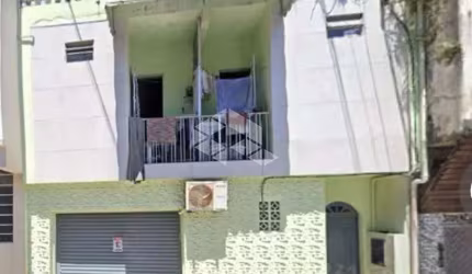 Prédio com 13 Kitnet e 2 salas comercias, Centro de Florianopólis