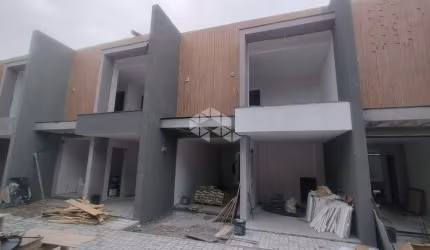 Sobrado á venda no Residencial Vila do Papagaio, casa 18.