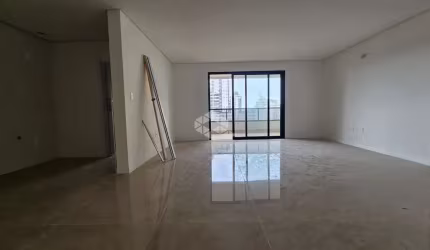 Apartamento 4 suítes no Edifício Sophia Residencial em São José,
