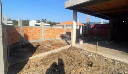 Casa unifamiliar em um dos melhores loteamentos de Forquilhas!