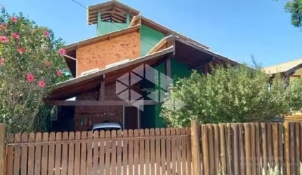Casa à venda com 192 m2 e 4 quartos no Rio Tavares,  Florianopolis SC