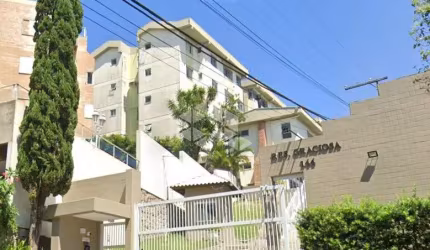 Apartamento à venda em Coqueiros - Localização Privilegiada!