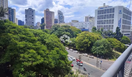 Excelente apartamento de três dormitórios no Centro Historico