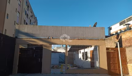 Excelente Terreno com 682,44 m² para comércio ou residência no bairro Santana