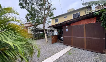 Casa 4 dormitórios em Bombinhas/SC