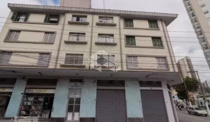Apartamento com 3 dormitórios (1 suíte, sem vaga) em Santana.