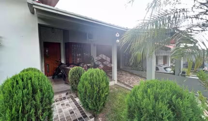 Casa com 03 dormitórios, sendo uma suíte, à venda no Bairro São Cristóvão em Lajeado