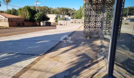 Loja Comercial a venda e para locação no Bairro Carneiros