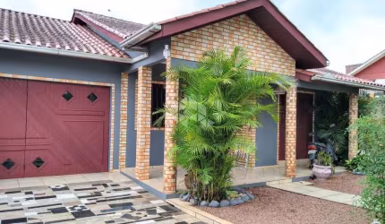 Casa a venda de 2 dormitórios no Bairro Moinhos d'água