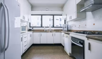 APARTAMENTO À VENDA_330M²_5 DORMITORIOS_SENDO 4 SUITES_EDIFICIO PHOENIX_CHÁCARA KLABIN_SÃO PAULO