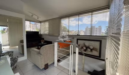 Cobertura Com muito Sol e Vista