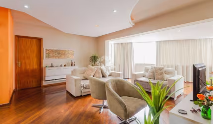 Apartamento reformado, com 159 m2, 4 suítes, e 2 vagas no Bairro Boa Vista