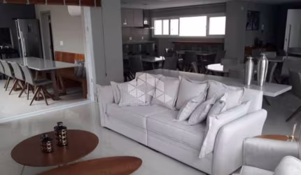 Apartamento 3 dormitórios sendo 1 suíte master + 2 demi-stes, 116m2 priv, 2 VG, Centro, Florianópolis