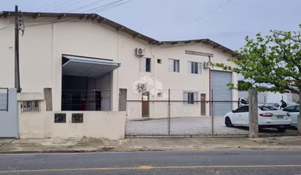 Galpão em São José, SC próximo a BR 101 sentido norte
