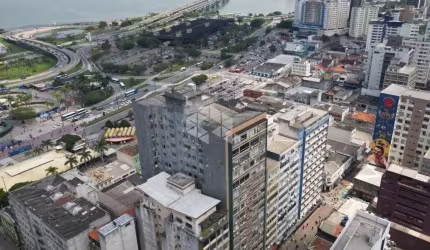 Sala comercial com 75m2 priv,  andar alto, ampla e arejada, Centro, Florianópolis