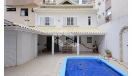 Casa Comercial em Barreiros