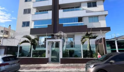 Apartamento no Pagani  com 3 quartos