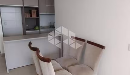 Belissimo apartamento no Balneário Estreito