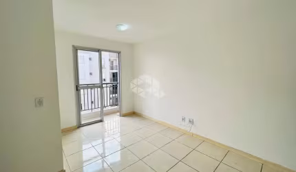 Apartamento de 3 dormitórios com sacada e vaga de garagem - Bairro Igara Canoas