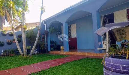 Casa 3 dormitórios com suíte, garagem para 2 veículos, bairro Gajuviras - Canoas