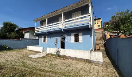 Casa Sobrado com 3 Dormitórios (2 Suítes) 154 m² e Amplo Terreno c/ 435 m² na Campestre - São Leopoldo