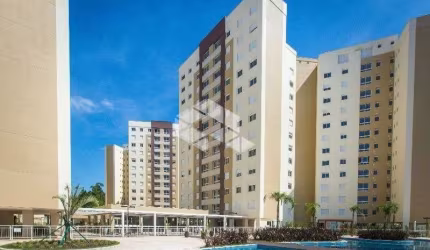 Apartamento Semi-mobiliado, 3 dormitórios com 76m² sendo 1 suíte, estar/cozinha integrada, banheiro social, área de serviço, churrasqueira, 2 vagas