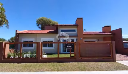 Casa Nova Térrea - 2 Quartos (1 Suíte) 89,93 m² - Mobiliada e Decorada
