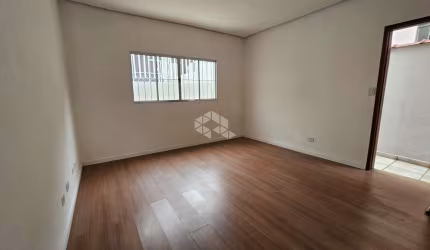Casa à venda no Parque Maria Domitila - Parque São Domingos