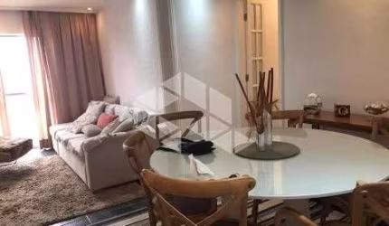 Apartamento à venda na Freguesia do Ó