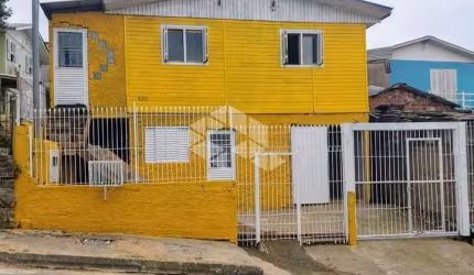 Casa de dois pavimentos do loteamento Vila Ipê
