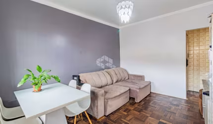 credito real vende CASA  de 3 quartos e vagas de garagem no bairro Passo da Areia em Porto Alegre - RS.