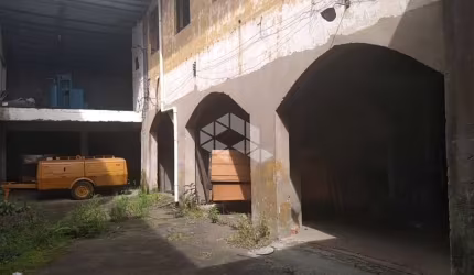 Terreno/depósito à venda no bairro Navegantes - Porto Alegre/RS