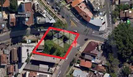 Terreno com 672 m² área total, no bairro Cristo Redentor em Porto Alegre/RS.
