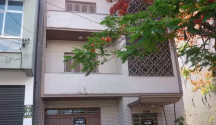 Prédio Residencial com 3 apartamentos, Av. Pernambuco no Bairro Floresta, Porto Alegre RS
