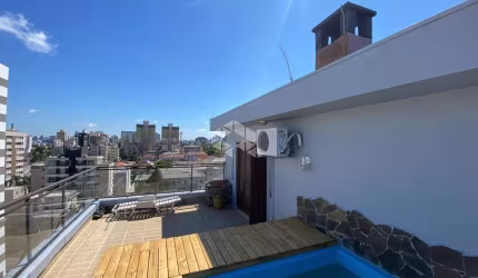 Cobertura com 3 dormitórios e 1 suíte de 226,63m² privativos no bairro Menino Deus