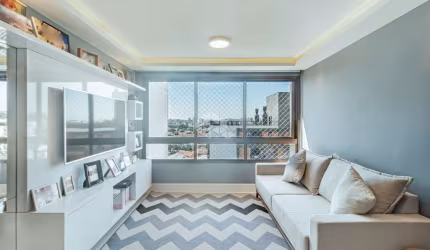 Apartamento 2 Dormitórios, 1 suíte, 2 vagas de garagem, ensolarado, à venda, bairro Higienópolis, Porto Alegre/RS.