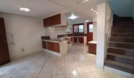 Casa Sobrado Triplex em Condomínio Fechado no bairro Sarandi em Porto Alegre/RS