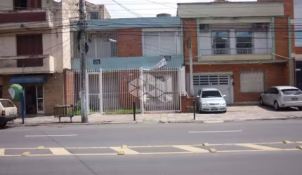 Casa /sobrado comercial, medindo 220,00 m² de área privativa no bairro São Geraldo, av. São Pedro