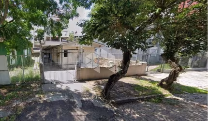 Terreno à venda no Bairro Passo da Areia em Porto Alegre/RS