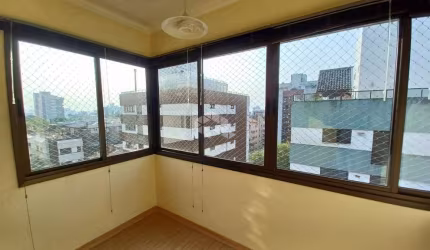 Apartamento à venda com 03 dormitórios / quartos sendo 01 suíte e 01 vaga na rua Engenheiro Ewbank Câmara no bairro Bela Vista em Porto Alegre / RS