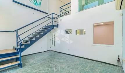Casa Comercial, à venda, com 237m² na av. Mariante, bairro Rio Branco - Porto Alegre/RS