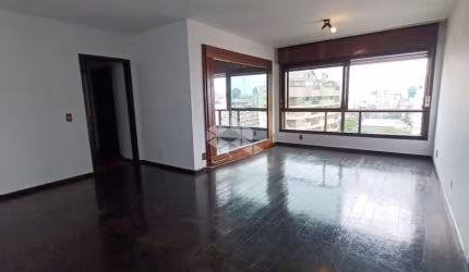 Apartamento à venda com 3 dormitórios, sendo 1 suíte, 1 vaga de garagem no Moinhos de Vento - Porto Alegre/RS