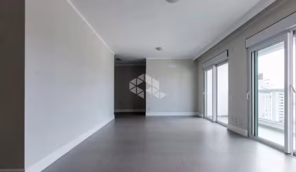 Studio com 65,8² no Centro de Florianópolis/SC.