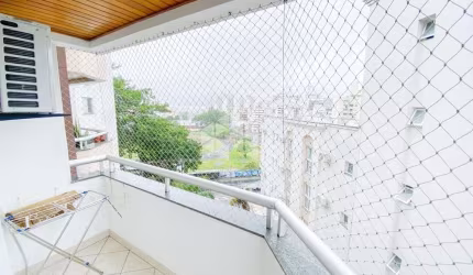 Apartamento semimobiliado com 3 dormitórios, sendo 1 suíte A Venda - Trindade, Florianópolis SC
