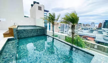 Apartamento novo com vista parcial para o mar, com 3 suítes e 3 vagas, A Venda - Beira Mar, Florianópolis SC