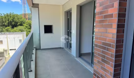 Apartamento semimobiliado com 3 dormitórios/quartos A Venda - Monte Verde, Florianópolis SC