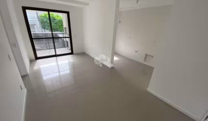 Apartamento com 2 dormitórios/quartos e sendo 1 suíte A Venda - Trindade, Florianópolis SC