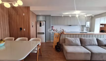 APARTAMENTO SEMIMOBILIADO COM 3 QUARTOS SENDO 1 SUÍTE E 1 VAGA DE GARAGEM EM BARREIROS SÃO JOSÉ/SC
