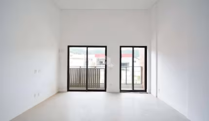 LOFT NO SACO GRANDE COM ÓTIMA LOCALIZAÇÃO EM FLORIANÓPOLIS/SC